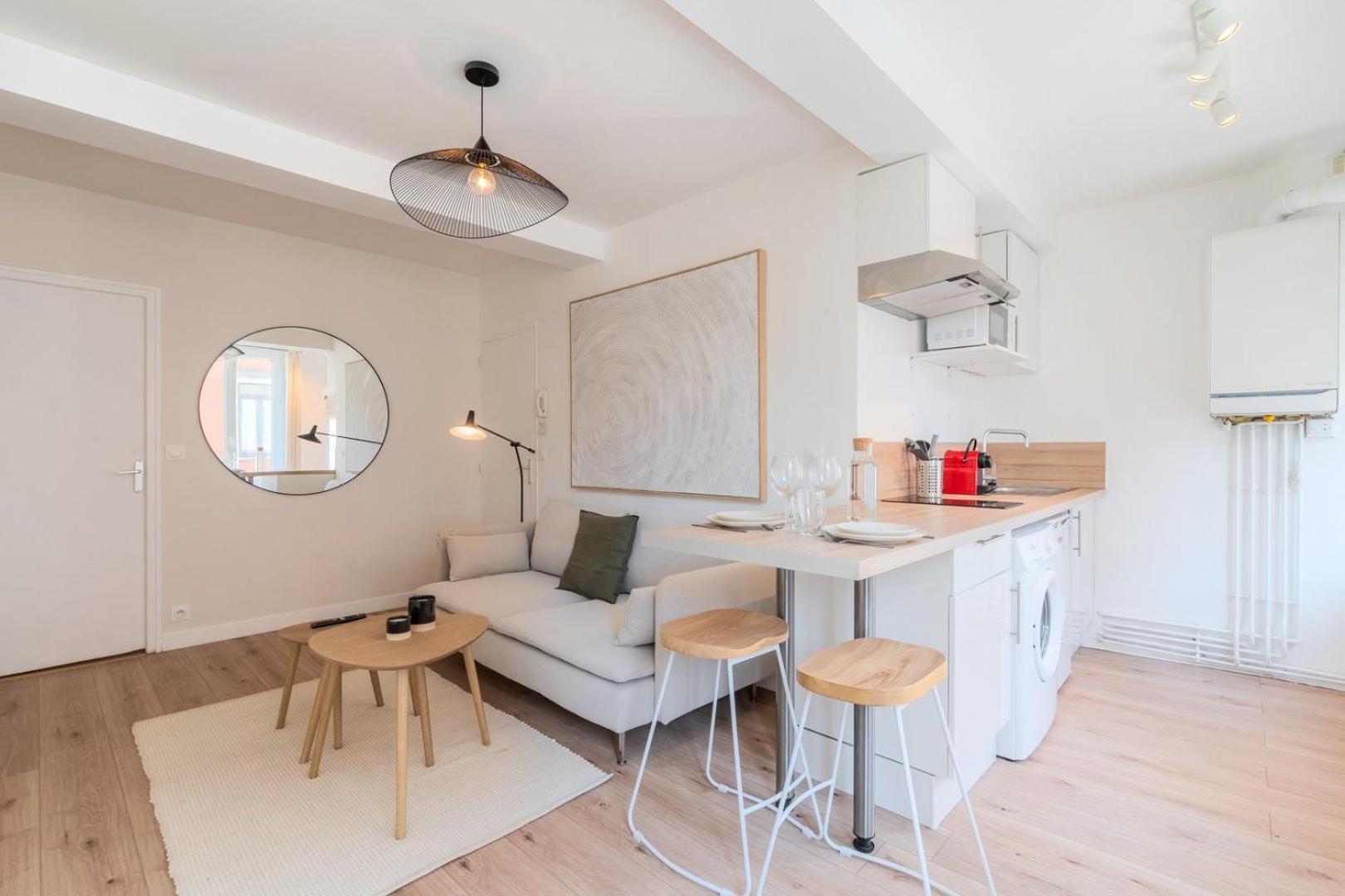 Beautiful Renovated Appart In The Center Of Lila Exterior foto