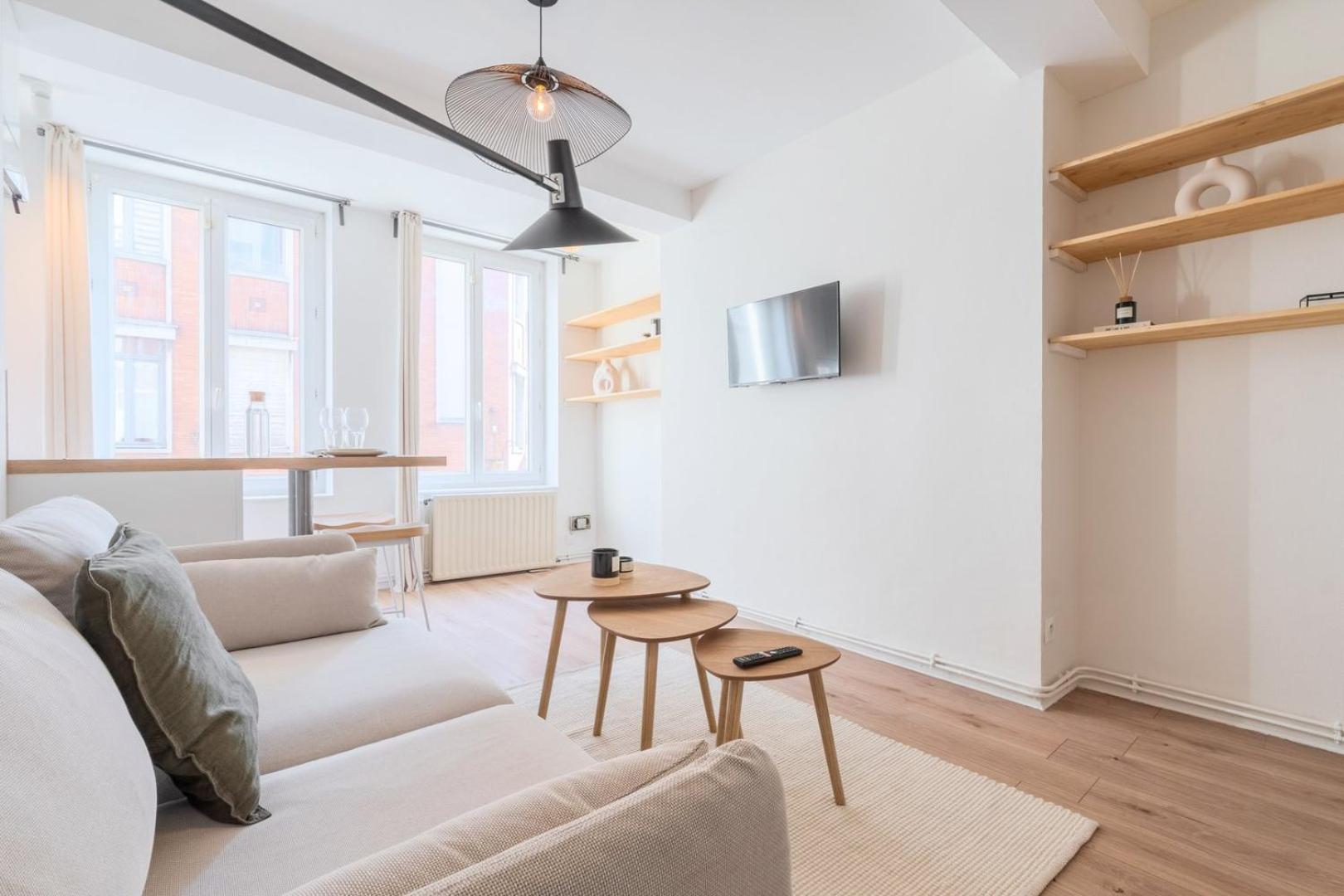 Beautiful Renovated Appart In The Center Of Lila Exterior foto